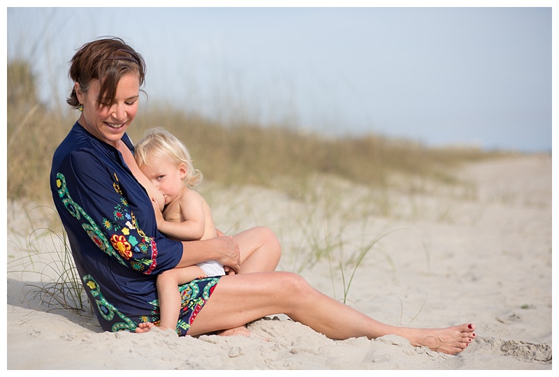 Wilmington NC photographer beach breastfeeding_0031.jpg